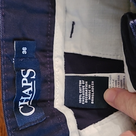 Chaps men's flat front navy blue shorts with embroidered crabs size 36 - Picture 5 of 6